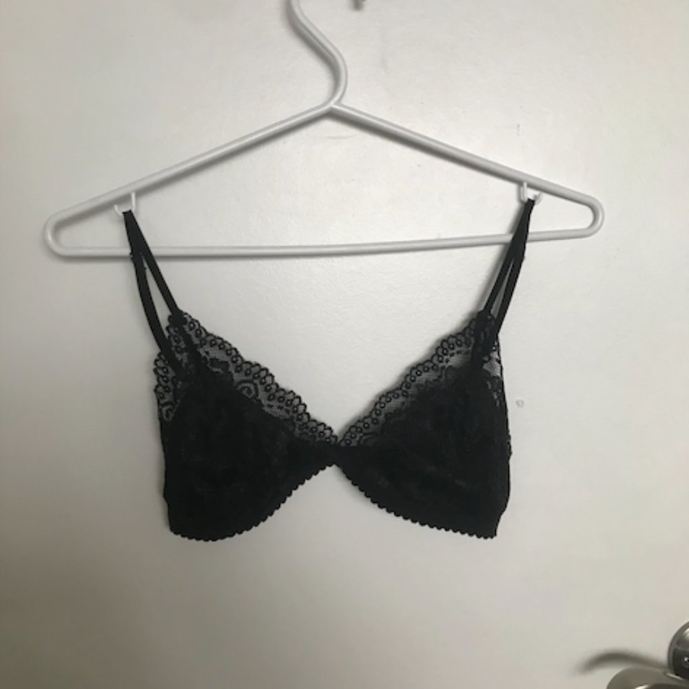 Aritzia Talula black lace bralette (S/Small)